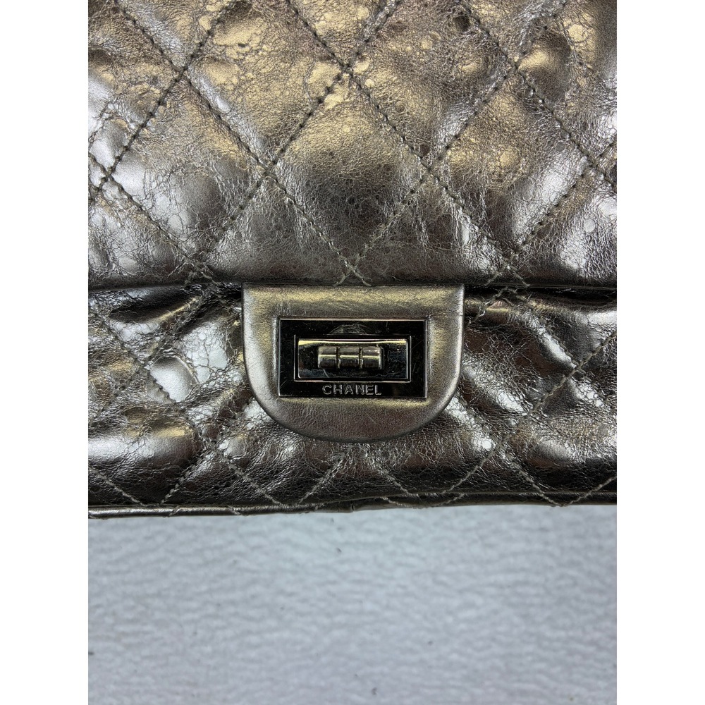 Chanel Metallic Quilted Aged Leather Reissue Shoulder Bag - Picture 3 of 16